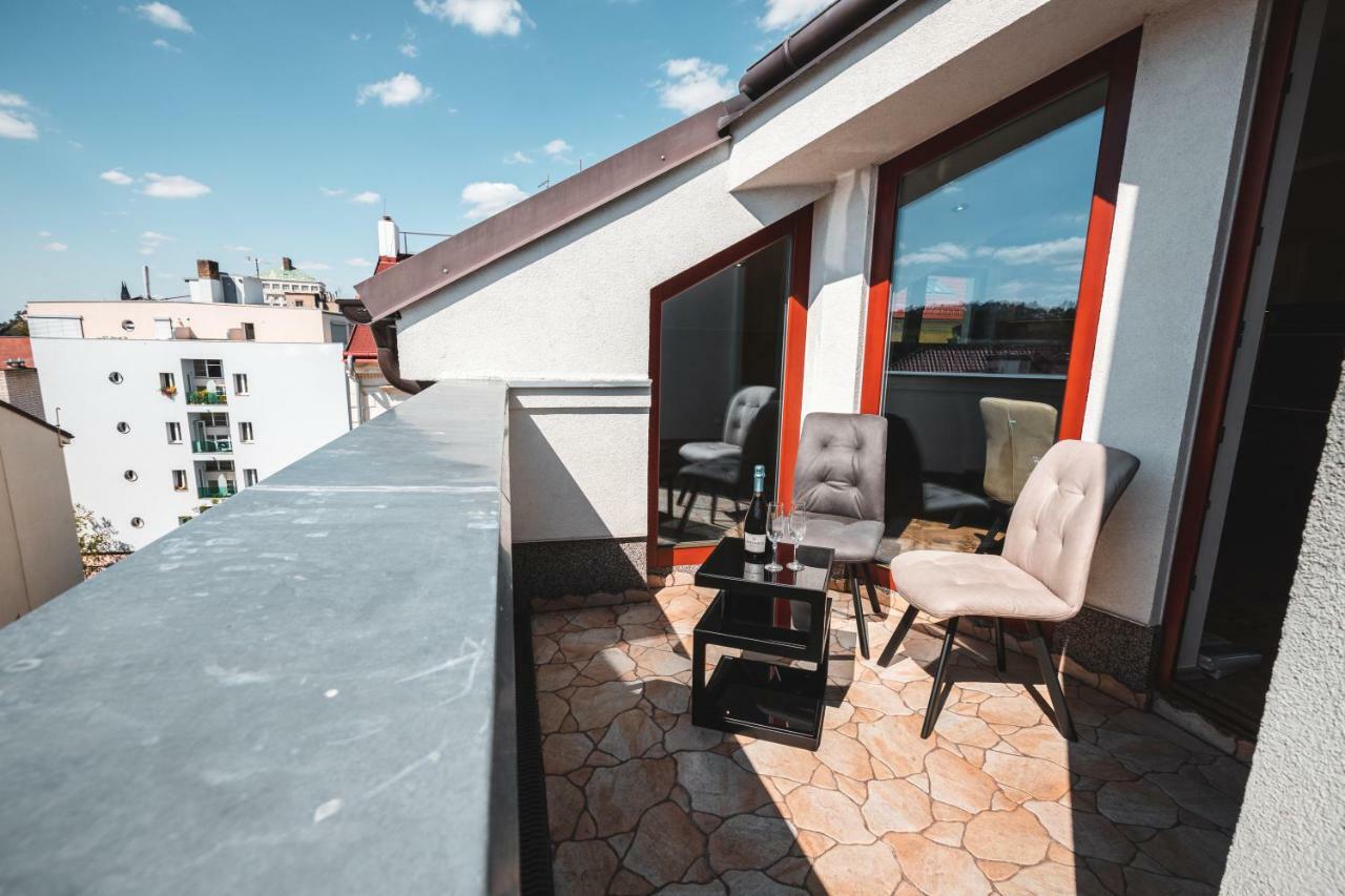 Point Flat, Beautiful View From Terrace To Prague Castle Apartment Luaran gambar