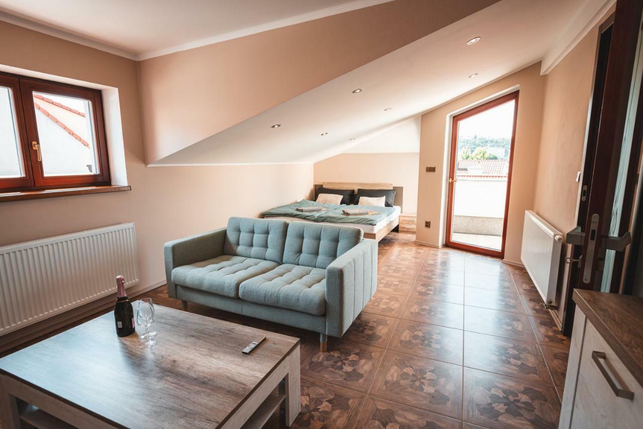 Point Flat, Beautiful View From Terrace To Prague Castle Apartment Luaran gambar